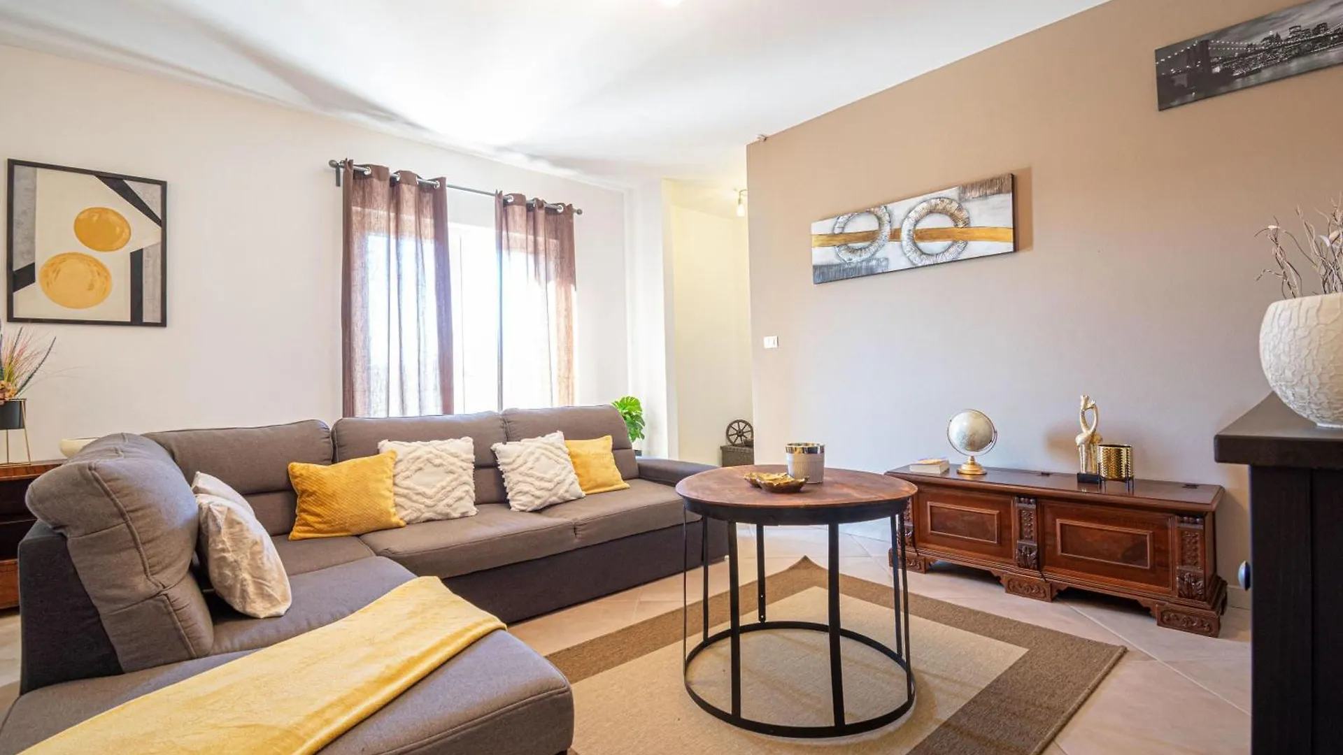 Hohe Lage, Eingezaeunter Hof, Panoramablick Villa Tinjan 0*,